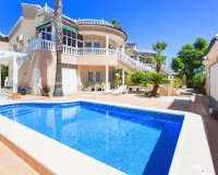 Resale - Villa - Los Altos