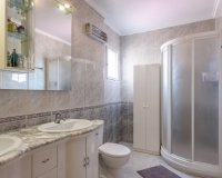 Resale - Villa - Los Altos