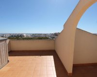 Resale - Villa - Los Altos