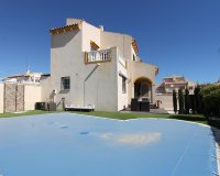 Resale - Villa - Los Altos