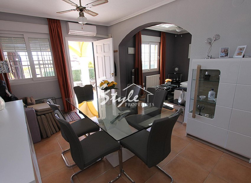 Resale - Villa - Los Altos