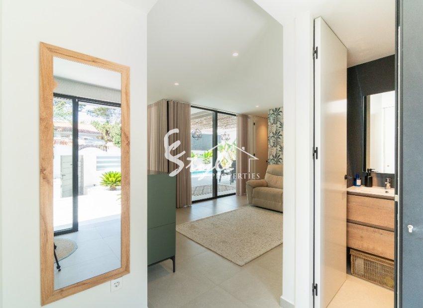 Resale - Villa - Los Balcones