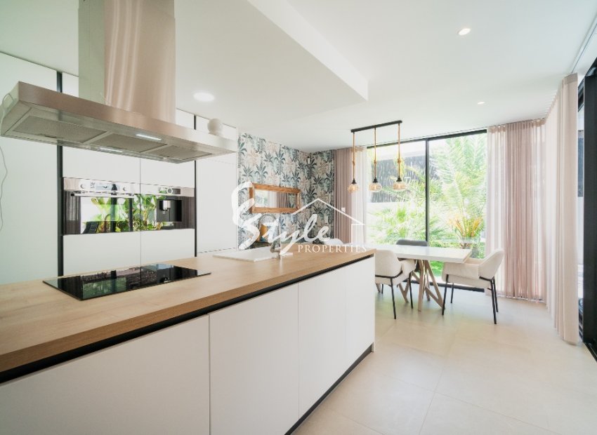 Resale - Villa - Los Balcones