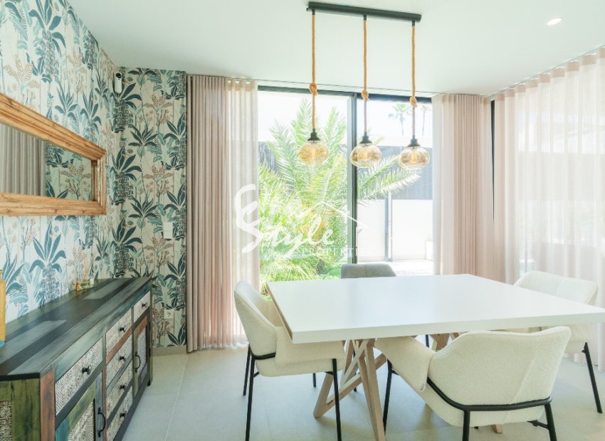 Resale - Villa - Los Balcones