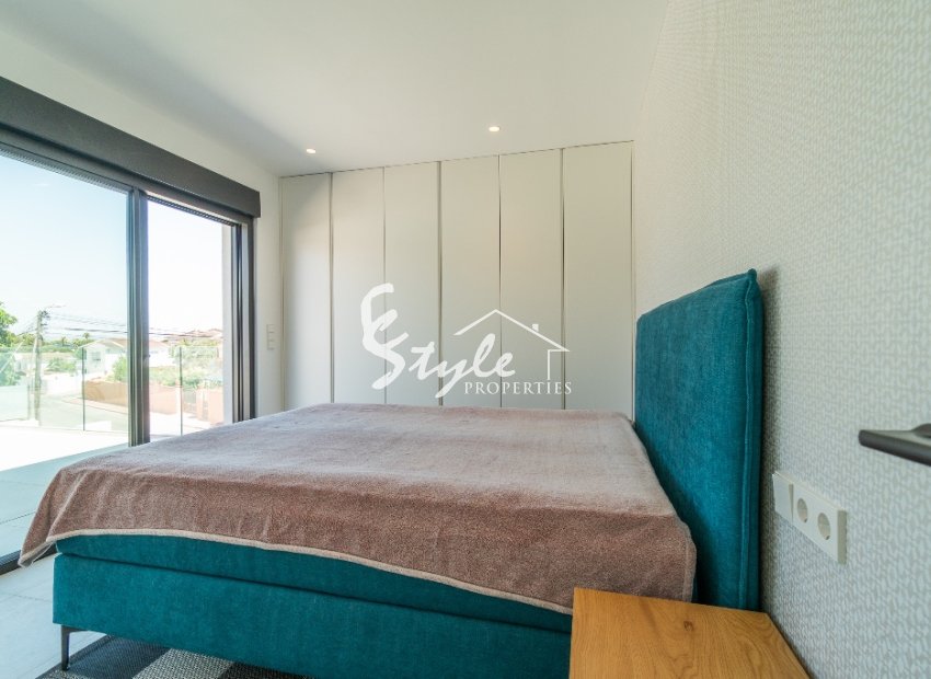 Resale - Villa - Los Balcones