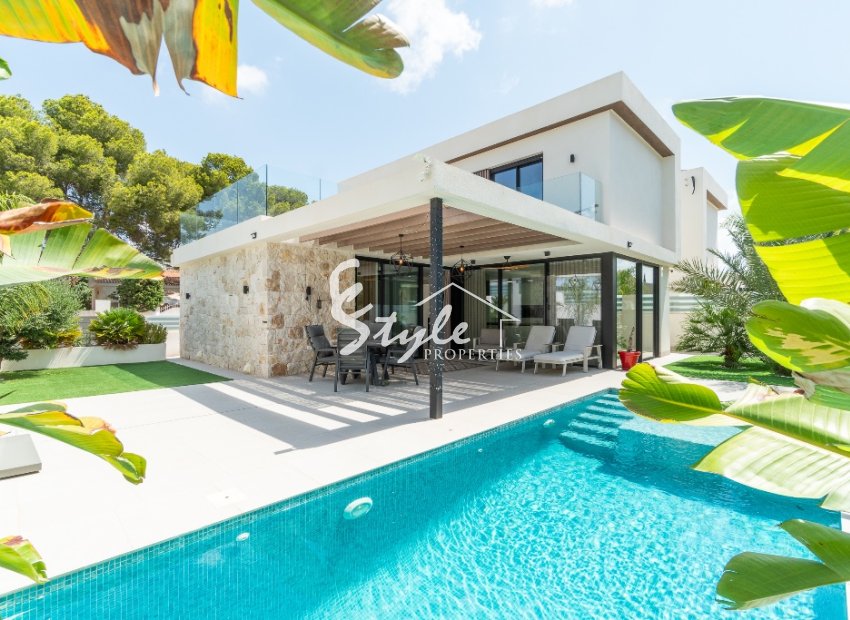 Resale - Villa - Los Balcones