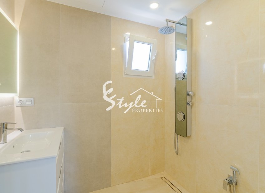 Resale - Villa - Los Balcones