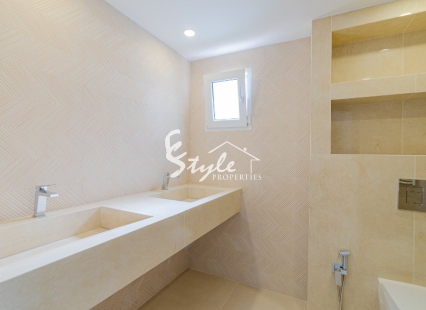 Resale - Villa - Los Balcones