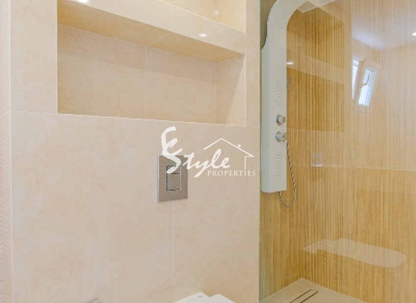 Resale - Villa - Los Balcones