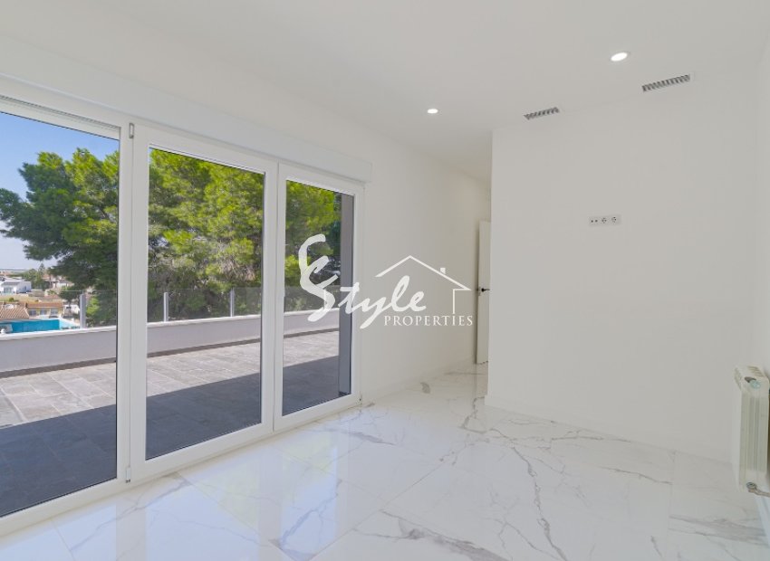 Resale - Villa - Los Balcones