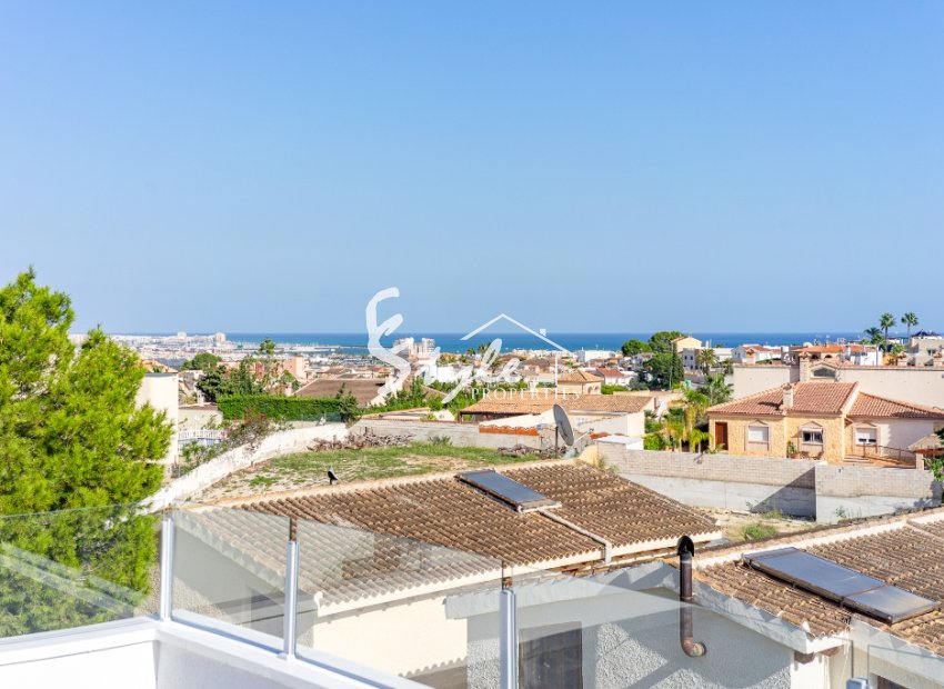 Resale - Villa - Los Balcones