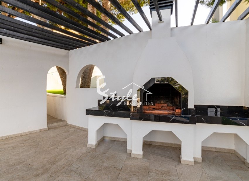 Resale - Villa - Los Balcones