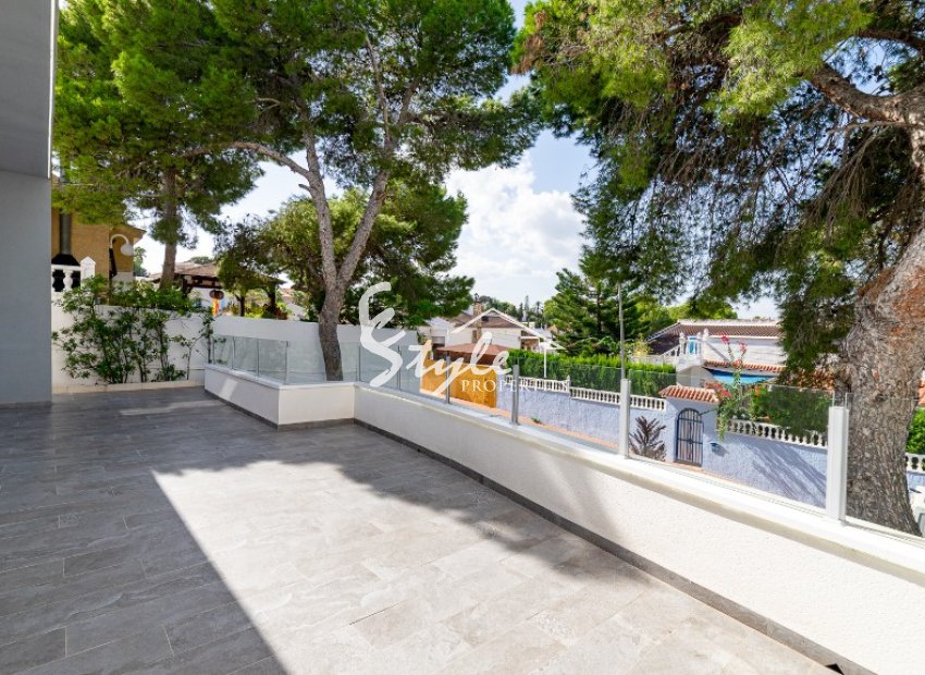 Resale - Villa - Los Balcones