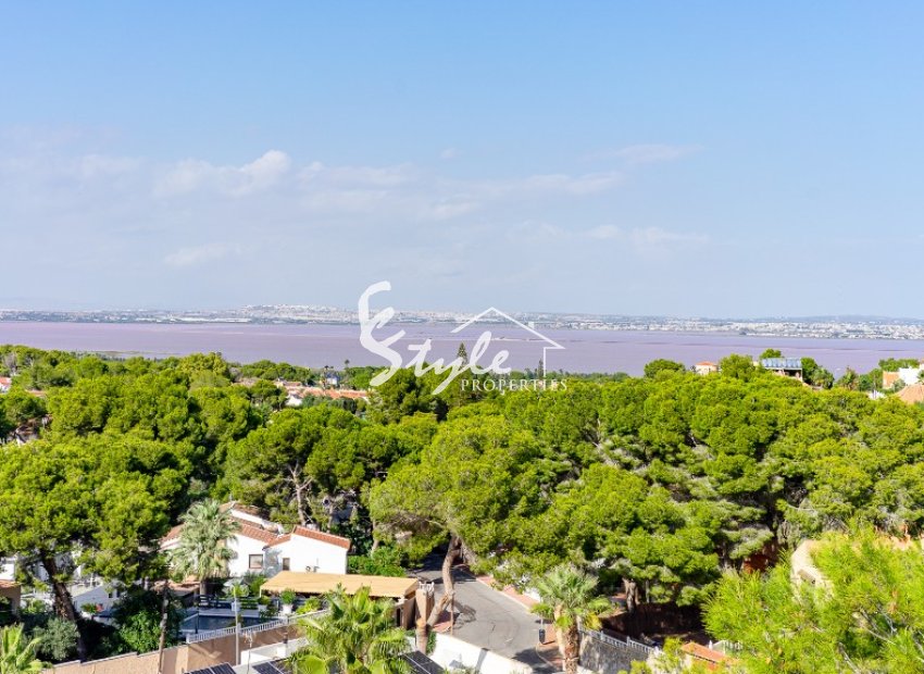 Resale - Villa - Los Balcones