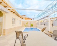 Resale - Villa - Los Balcones