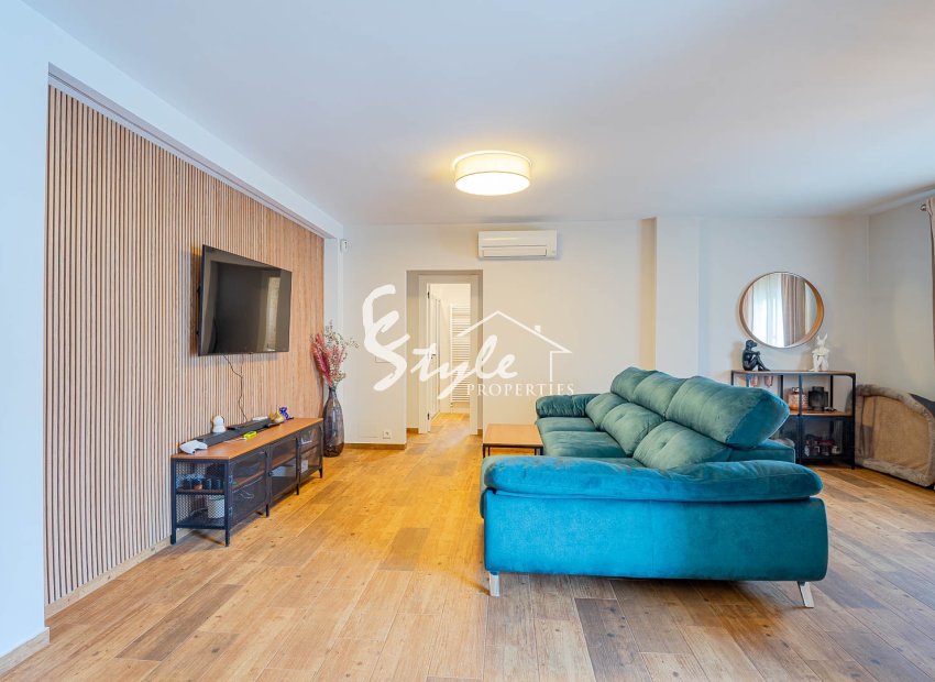 Resale - Villa - Los Balcones