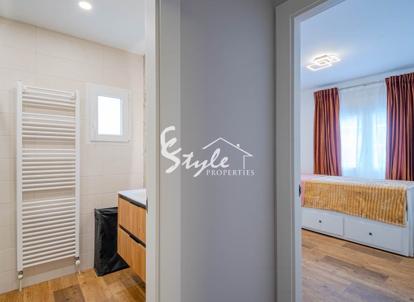 Resale - Villa - Los Balcones