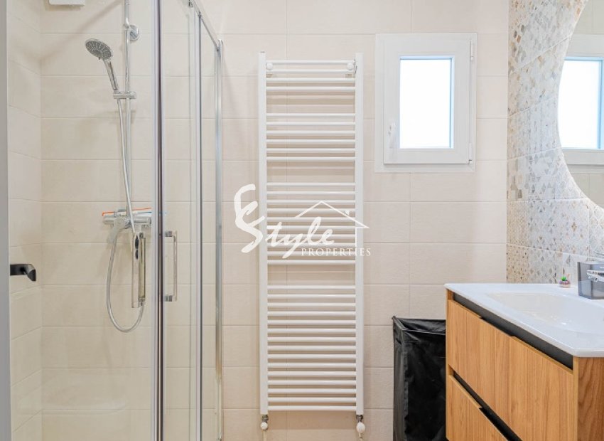 Resale - Villa - Los Balcones