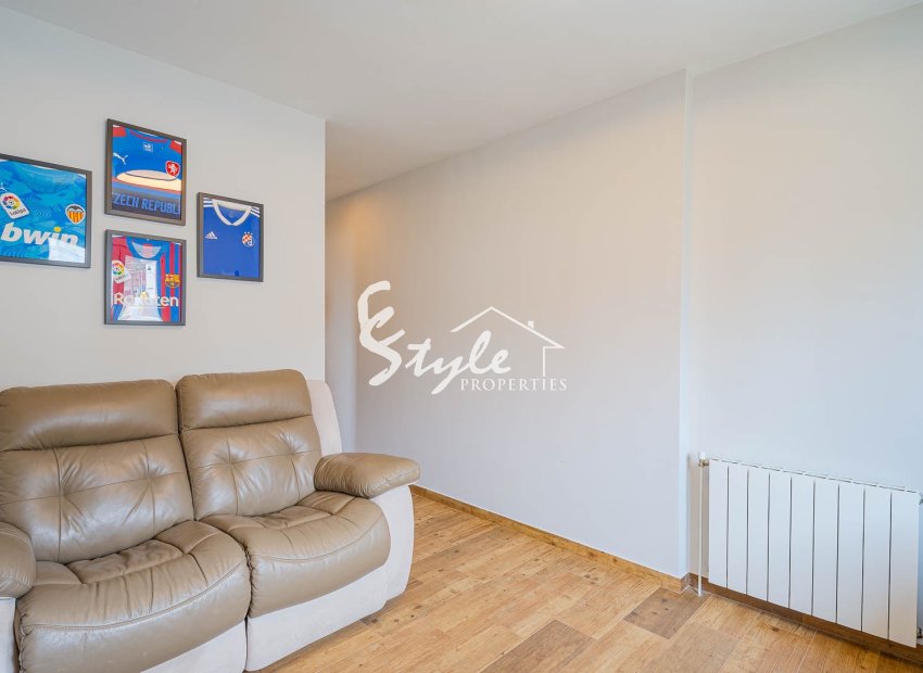 Resale - Villa - Los Balcones