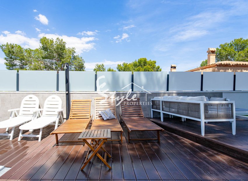 Resale - Villa - Los Balcones