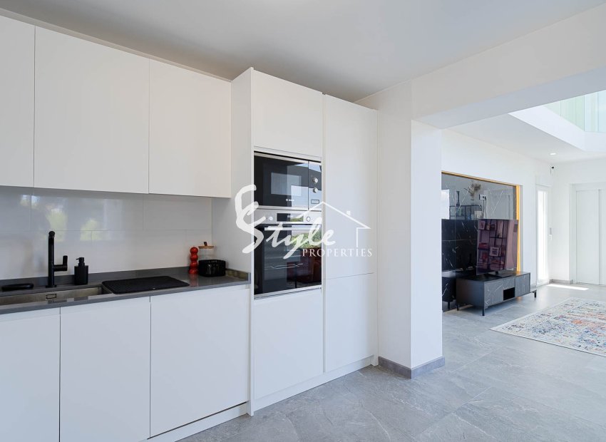 Resale - Villa - Los Balcones