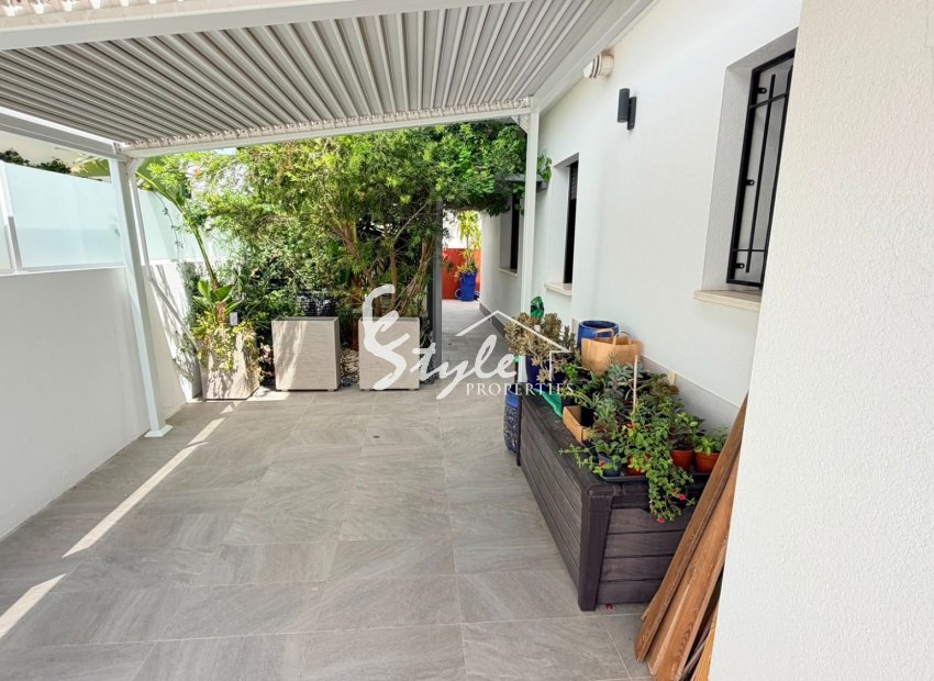 Resale - Villa - Los Montesinos - La Herada