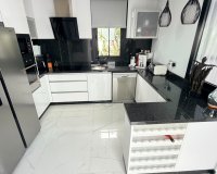 Resale - Villa - Los Montesinos - La Herada