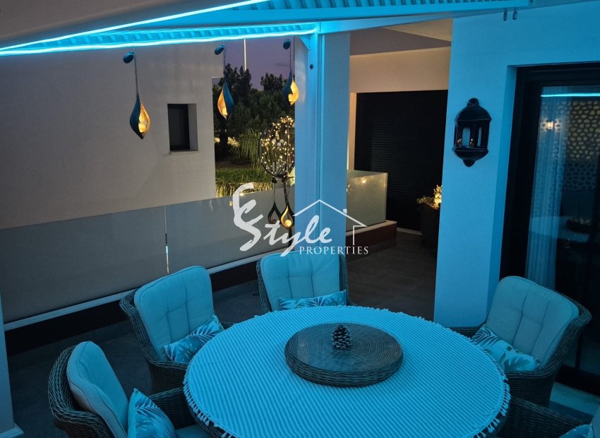 Resale - Villa - Los Montesinos - La Herada