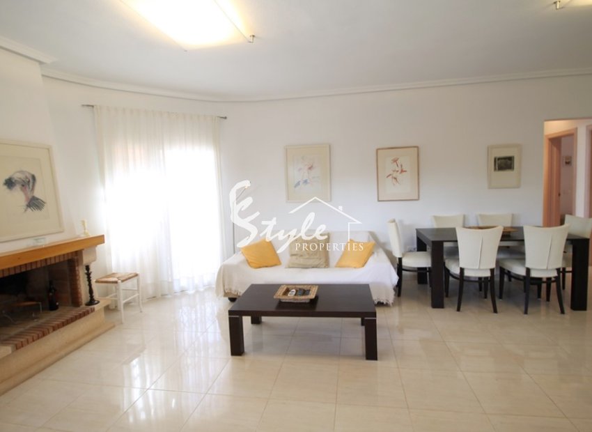 Resale - Villa - Mil Palmeras