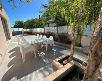 Resale - Villa - Mil Palmeras