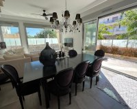 Resale - Villa - Mil Palmeras