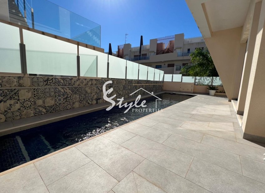 Resale - Villa - Mil Palmeras