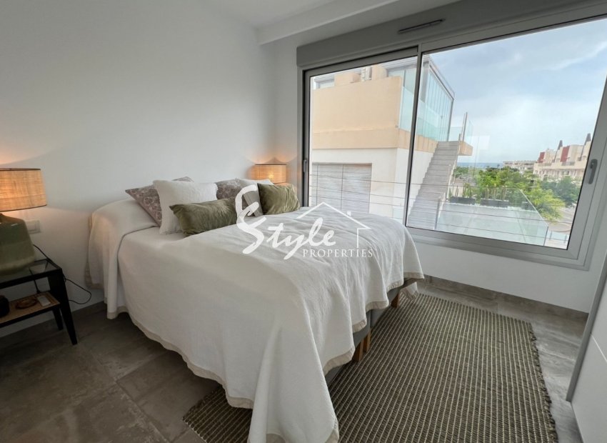 Resale - Villa - Mil Palmeras