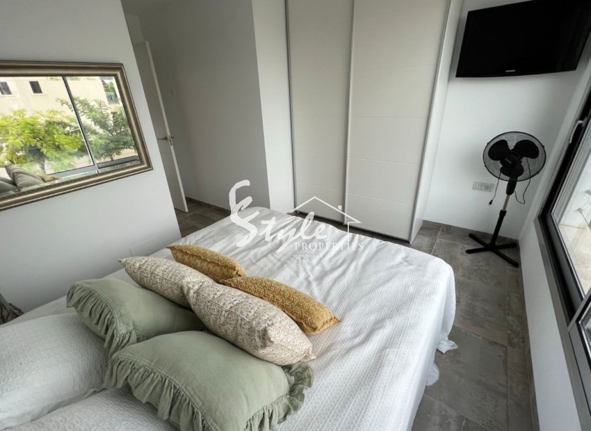 Resale - Villa - Mil Palmeras