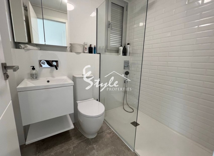 Resale - Villa - Mil Palmeras