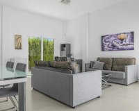 Resale - Villa - Mil Palmeras