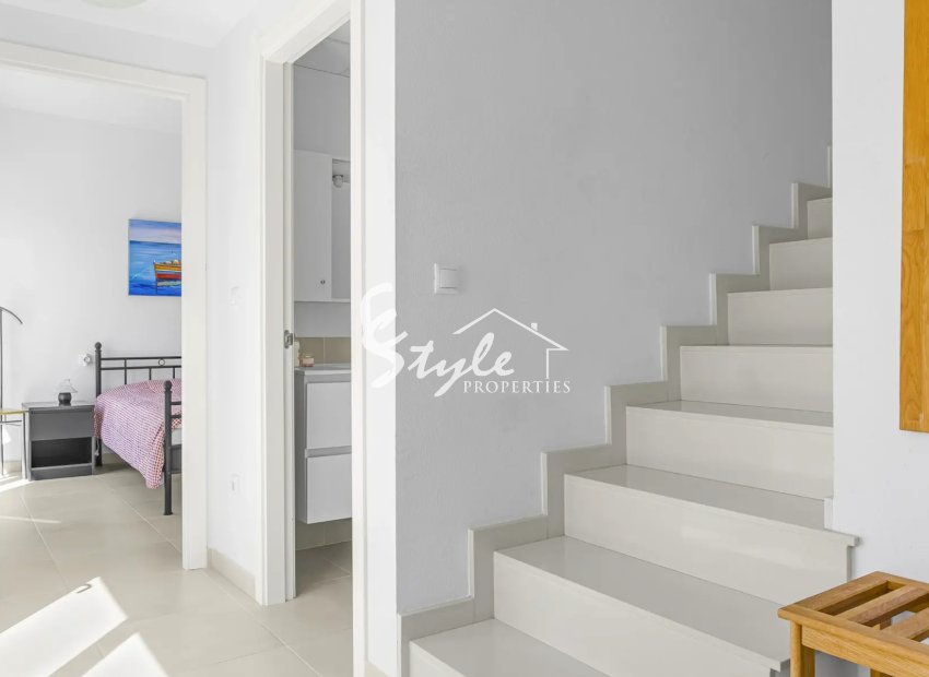 Resale - Villa - Mil Palmeras