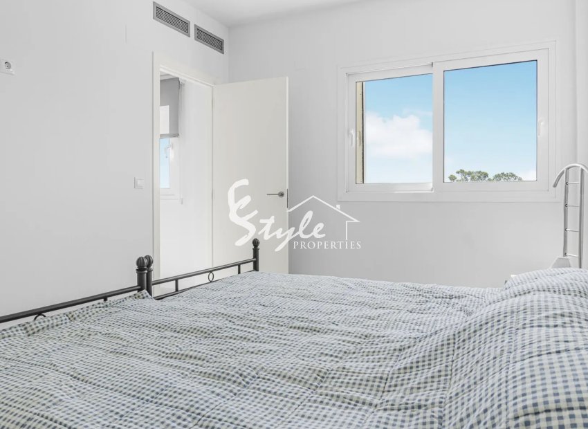 Resale - Villa - Mil Palmeras