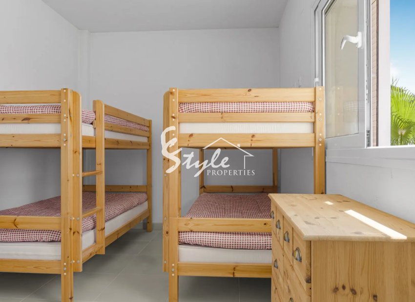 Resale - Villa - Mil Palmeras