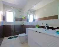 Resale - Villa - Mil Palmeras