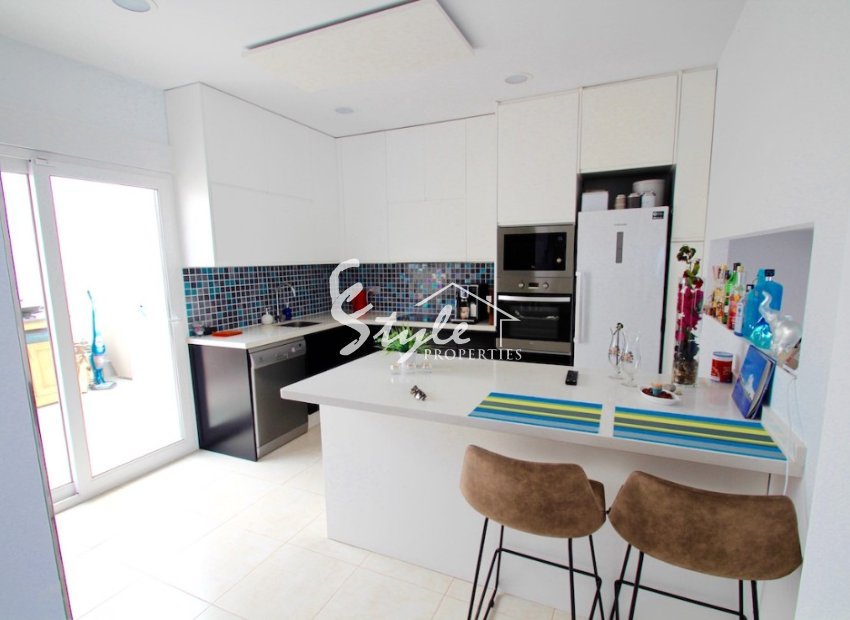 Resale - Villa - Mil Palmeras