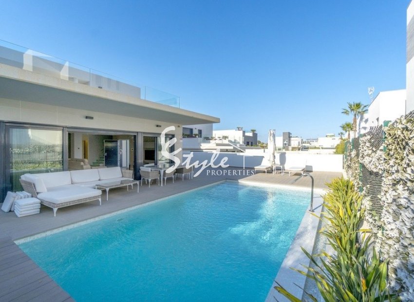 Resale - Villa - Orihuela Costa  - Agua Marina