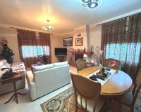 Resale - Villa - Orihuela Costa  - Altos de Campoamor