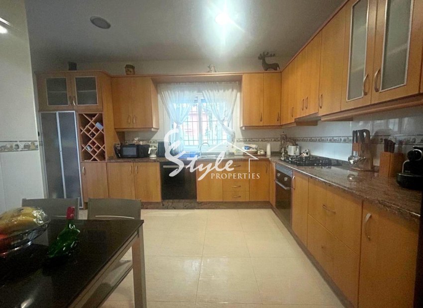 Resale - Villa - Orihuela Costa  - Altos de Campoamor