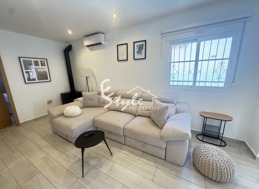 Resale - Villa - Orihuela-Costa - Blue Lagoon