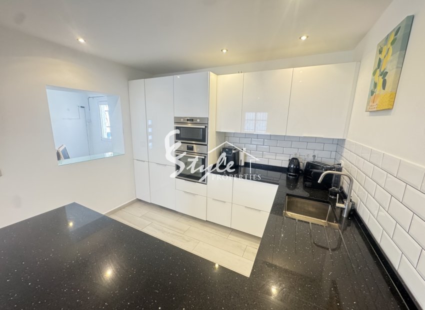 Resale - Villa - Orihuela-Costa - Blue Lagoon