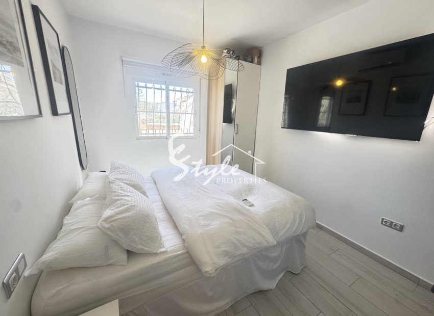 Resale - Villa - Orihuela-Costa - Blue Lagoon