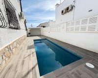 Resale - Villa - Orihuela-Costa - Blue Lagoon