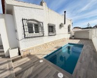 Resale - Villa - Orihuela-Costa - Blue Lagoon