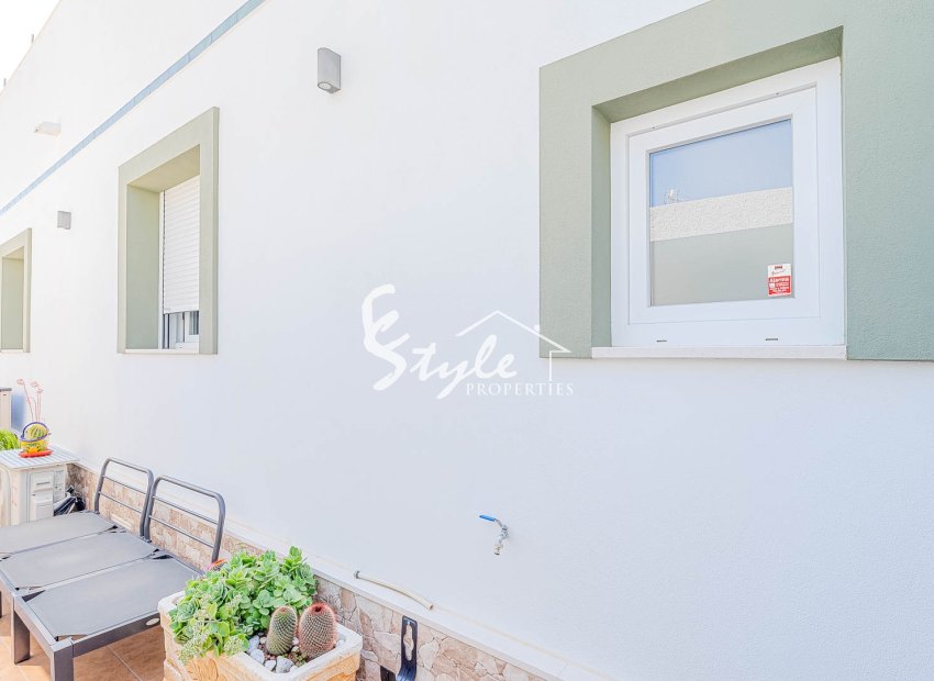 Resale - Villa - Orihuela-Costa - Blue Lagoon